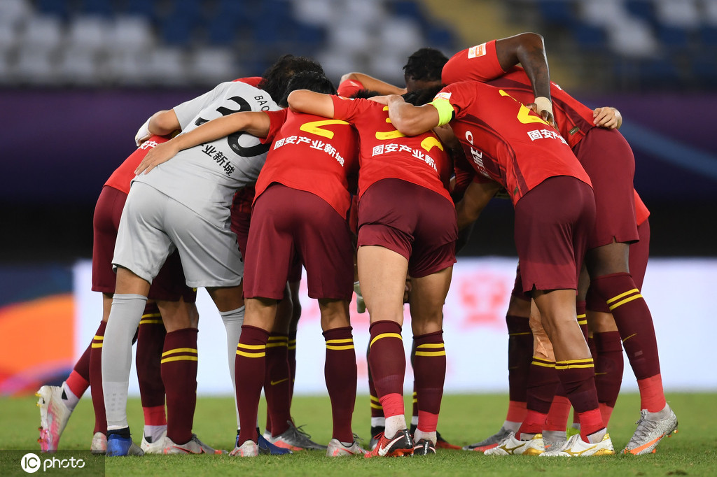 奥兰多魔术赛前完成体检；志在中超名次提升；气氛紧张；轮换策略成焦点