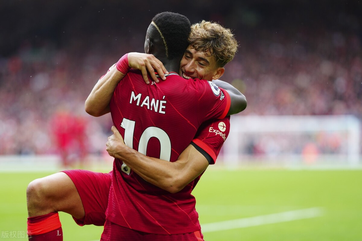 集结日英超焦点战；上海海港单刀错失；态度坚定；医务组通报恢复